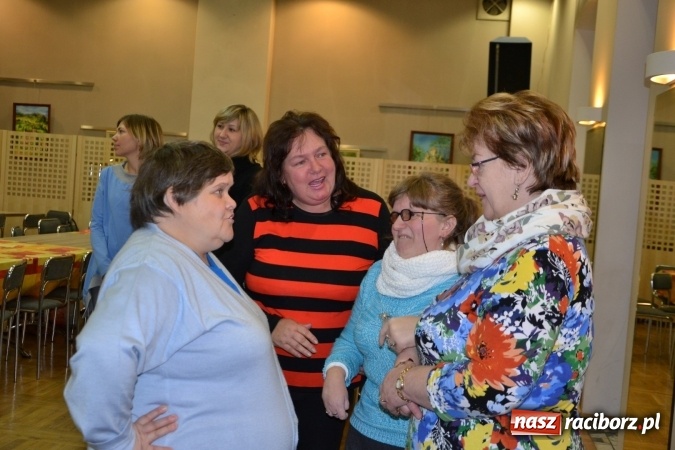 Zdjęcie w galerii na portalu naszraciborz.pl: Święto pieczonego ciasteczka – spotkanie integracyjne dzieci dzieciom wiadomości z regionu