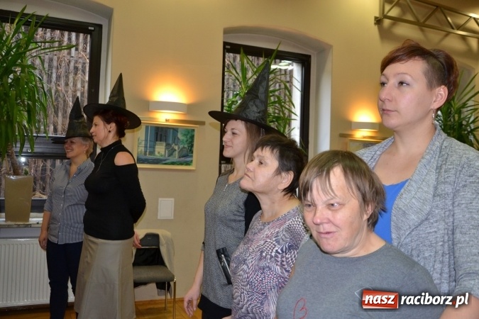 Zdjęcie w galerii na portalu naszraciborz.pl: Święto pieczonego ciasteczka – spotkanie integracyjne dzieci dzieciom wiadomości z regionu