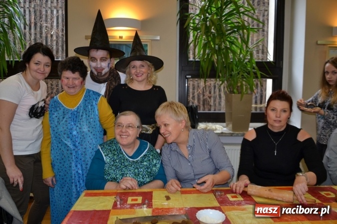 Zdjęcie w galerii na portalu naszraciborz.pl: Święto pieczonego ciasteczka – spotkanie integracyjne dzieci dzieciom wiadomości z regionu