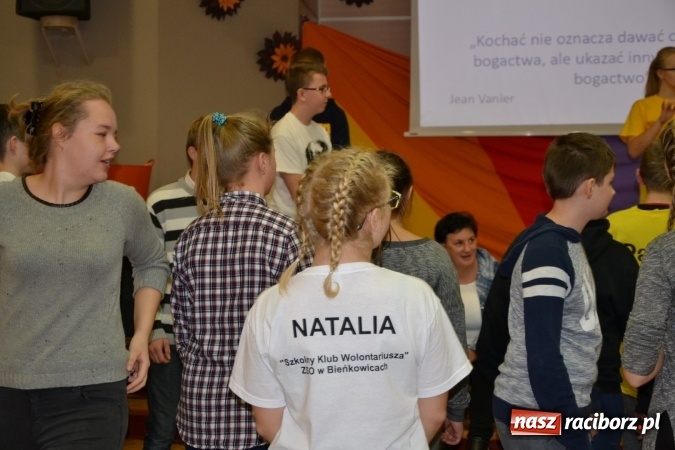 Zdjęcie w galerii na portalu naszraciborz.pl: Święto pieczonego ciasteczka – spotkanie integracyjne dzieci dzieciom wiadomości z regionu