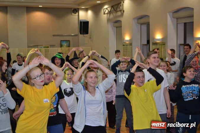 Zdjęcie w galerii na portalu naszraciborz.pl: Święto pieczonego ciasteczka – spotkanie integracyjne dzieci dzieciom wiadomości z regionu