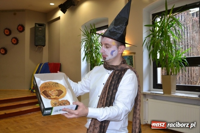 Zdjęcie w galerii na portalu naszraciborz.pl: Święto pieczonego ciasteczka – spotkanie integracyjne dzieci dzieciom wiadomości z regionu