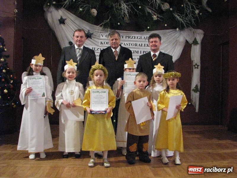 Zdjęcie w galerii na portalu naszraciborz.pl: Kolędowanie w Tworkowie wiadomości z regionu