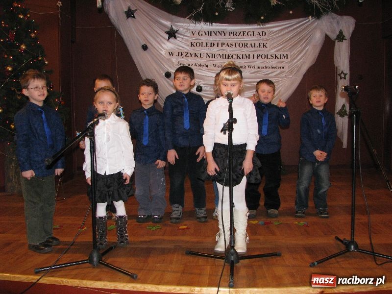 Zdjęcie w galerii na portalu naszraciborz.pl: Kolędowanie w Tworkowie wiadomości z regionu