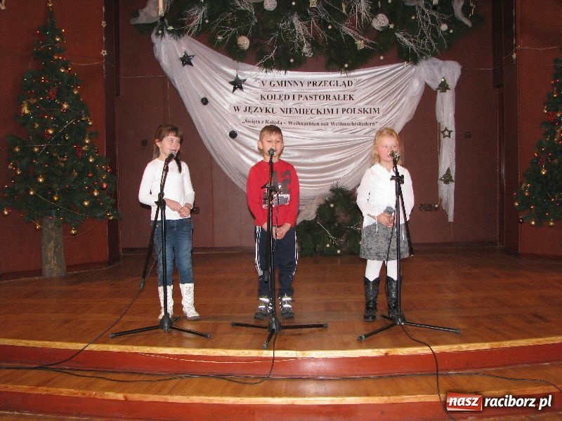 Zdjęcie w galerii na portalu naszraciborz.pl: Kolędowanie w Tworkowie wiadomości z regionu
