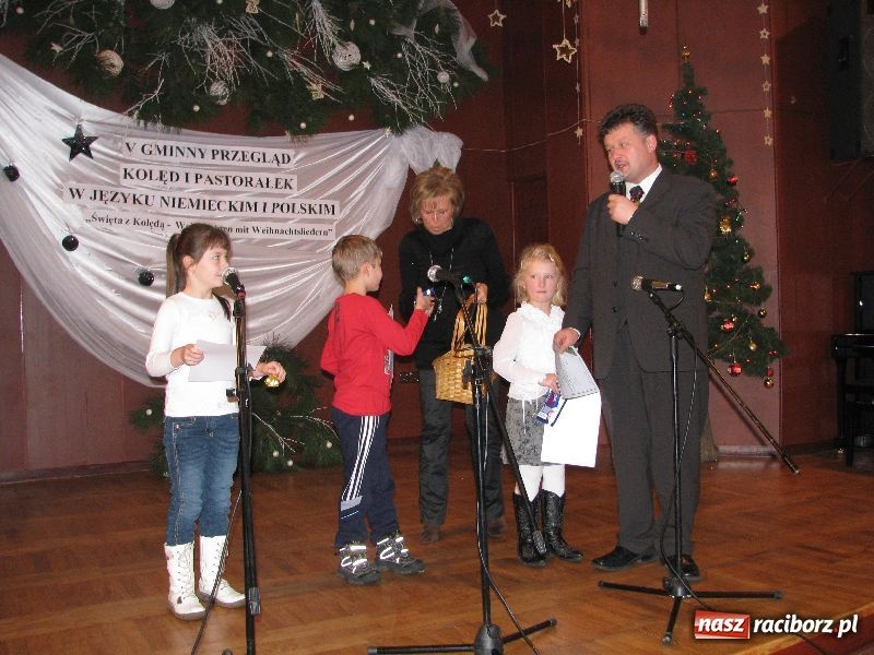 Zdjęcie w galerii na portalu naszraciborz.pl: Kolędowanie w Tworkowie wiadomości z regionu