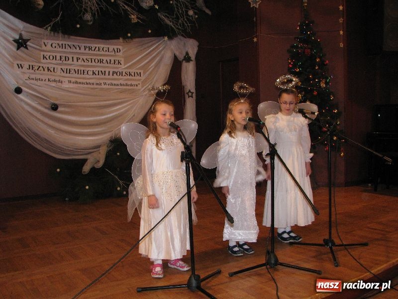 Zdjęcie w galerii na portalu naszraciborz.pl: Kolędowanie w Tworkowie wiadomości z regionu