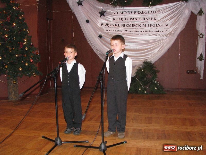 Zdjęcie w galerii na portalu naszraciborz.pl: Kolędowanie w Tworkowie wiadomości z regionu