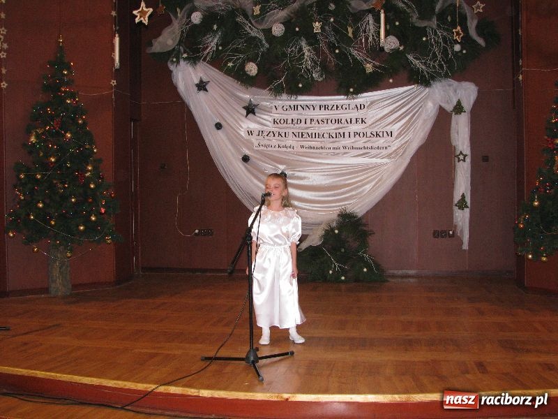 Zdjęcie w galerii na portalu naszraciborz.pl: Kolędowanie w Tworkowie wiadomości z regionu