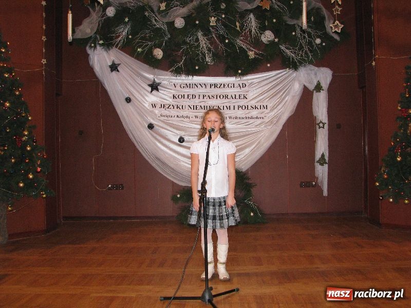 Zdjęcie w galerii na portalu naszraciborz.pl: Kolędowanie w Tworkowie wiadomości z regionu