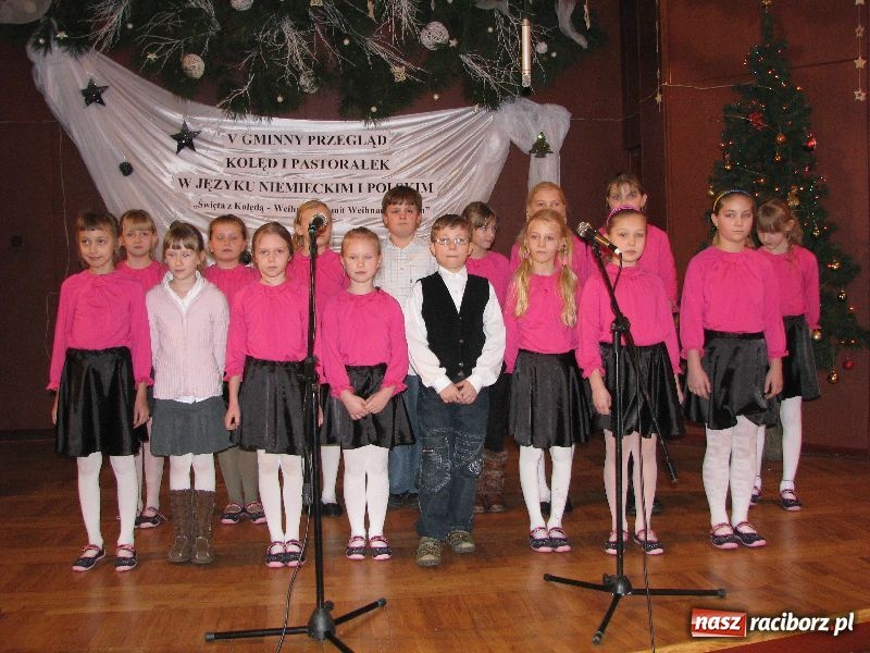 Zdjęcie w galerii na portalu naszraciborz.pl: Kolędowanie w Tworkowie wiadomości z regionu