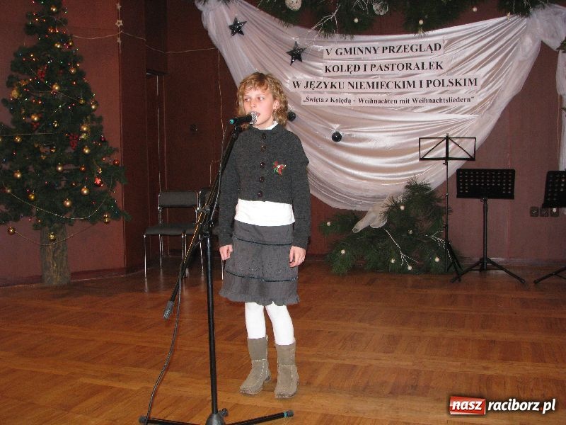 Zdjęcie w galerii na portalu naszraciborz.pl: Kolędowanie w Tworkowie wiadomości z regionu