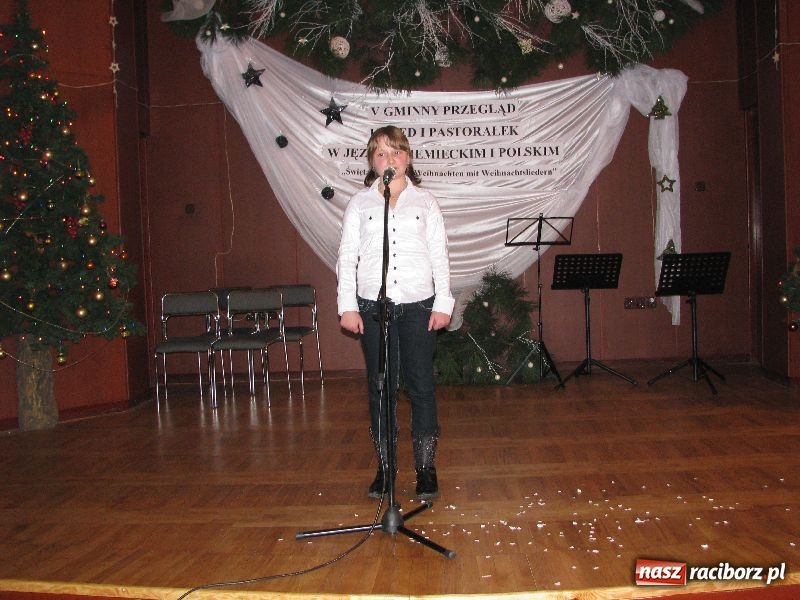 Zdjęcie w galerii na portalu naszraciborz.pl: Kolędowanie w Tworkowie wiadomości z regionu