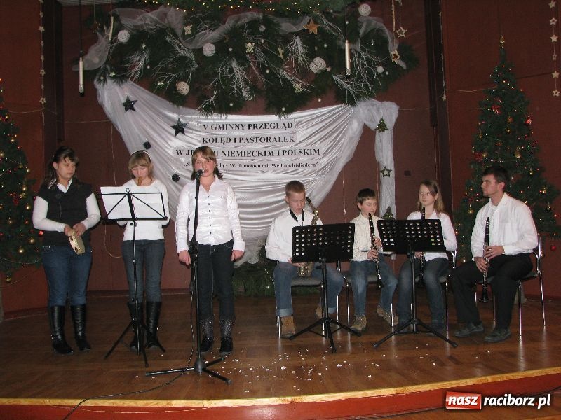 Zdjęcie w galerii na portalu naszraciborz.pl: Kolędowanie w Tworkowie wiadomości z regionu