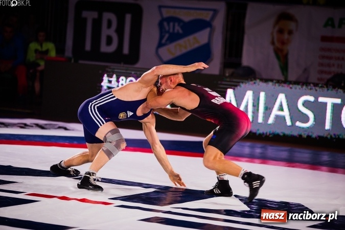 Zdjęcie w galerii na portalu naszraciborz.pl: Krajowa Liga Zapaśnicza: Trzecia wygrana MKZ Unii Racibórz wiadomości z regionu