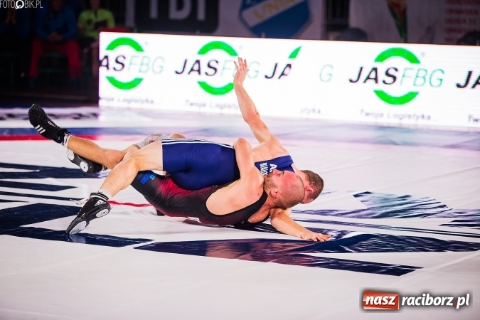 Zdjęcie w galerii na portalu naszraciborz.pl: Krajowa Liga Zapaśnicza: Trzecia wygrana MKZ Unii Racibórz wiadomości z regionu