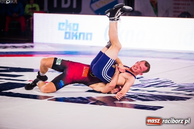 Zdjęcie w galerii na portalu naszraciborz.pl: Krajowa Liga Zapaśnicza: Trzecia wygrana MKZ Unii Racibórz wiadomości z regionu