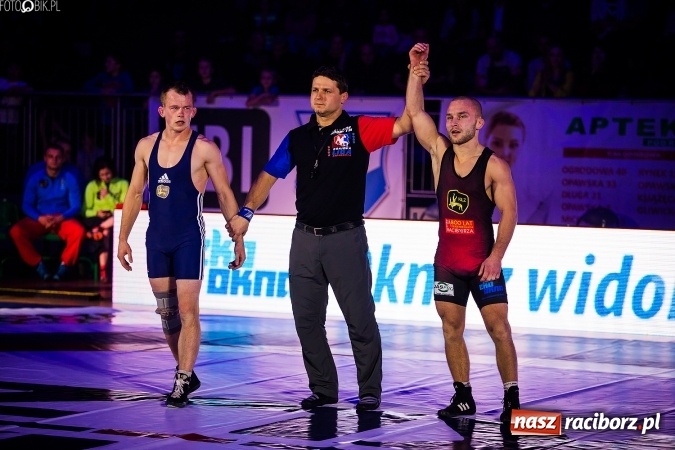 Zdjęcie w galerii na portalu naszraciborz.pl: Krajowa Liga Zapaśnicza: Trzecia wygrana MKZ Unii Racibórz wiadomości z regionu