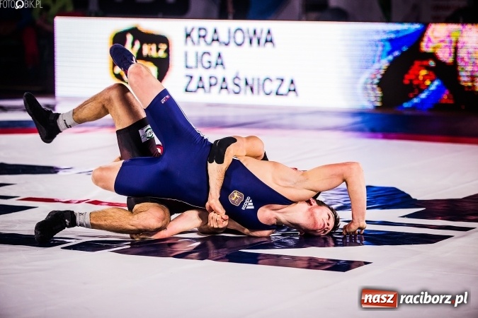 Zdjęcie w galerii na portalu naszraciborz.pl: Krajowa Liga Zapaśnicza: Trzecia wygrana MKZ Unii Racibórz wiadomości z regionu