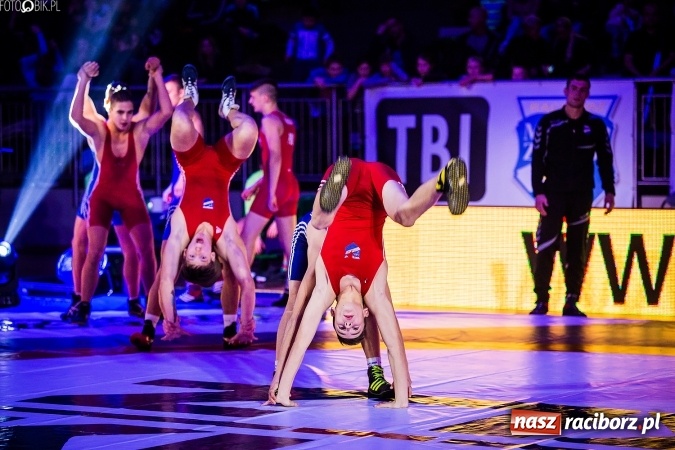 Zdjęcie w galerii na portalu naszraciborz.pl: Krajowa Liga Zapaśnicza: Trzecia wygrana MKZ Unii Racibórz wiadomości z regionu