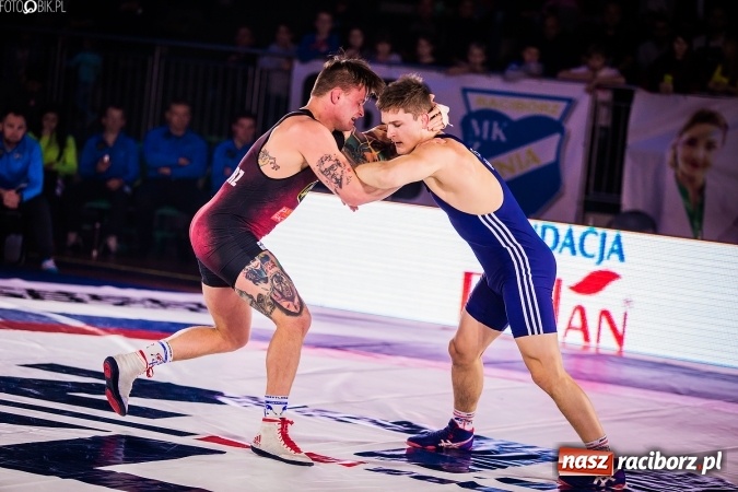 Zdjęcie w galerii na portalu naszraciborz.pl: Krajowa Liga Zapaśnicza: Trzecia wygrana MKZ Unii Racibórz wiadomości z regionu