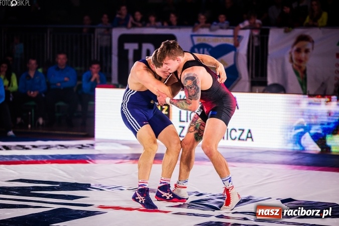 Zdjęcie w galerii na portalu naszraciborz.pl: Krajowa Liga Zapaśnicza: Trzecia wygrana MKZ Unii Racibórz wiadomości z regionu
