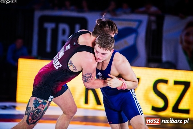Zdjęcie w galerii na portalu naszraciborz.pl: Krajowa Liga Zapaśnicza: Trzecia wygrana MKZ Unii Racibórz wiadomości z regionu