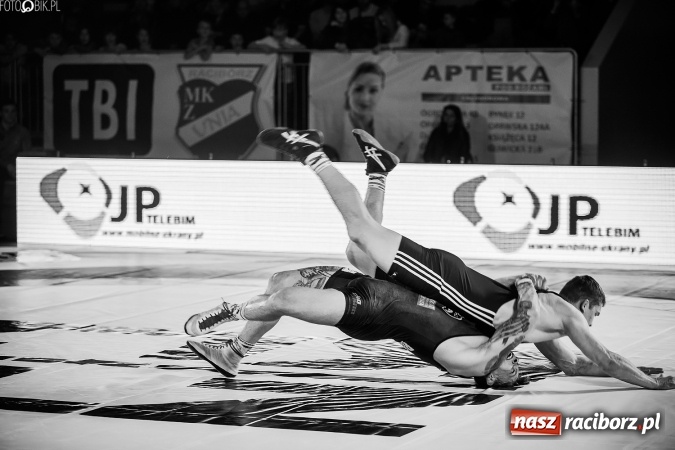 Zdjęcie w galerii na portalu naszraciborz.pl: Krajowa Liga Zapaśnicza: Trzecia wygrana MKZ Unii Racibórz wiadomości z regionu