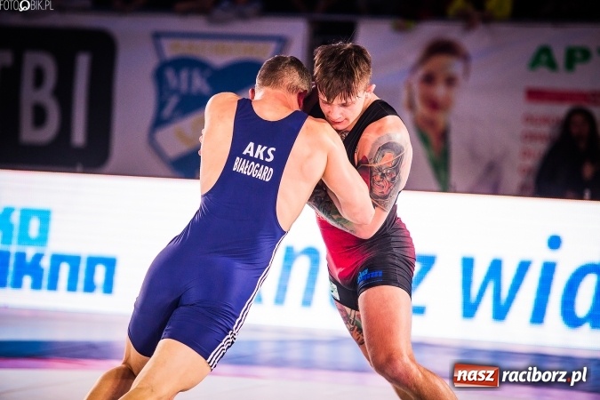 Zdjęcie w galerii na portalu naszraciborz.pl: Krajowa Liga Zapaśnicza: Trzecia wygrana MKZ Unii Racibórz wiadomości z regionu