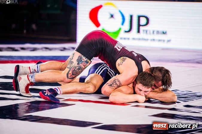 Zdjęcie w galerii na portalu naszraciborz.pl: Krajowa Liga Zapaśnicza: Trzecia wygrana MKZ Unii Racibórz wiadomości z regionu