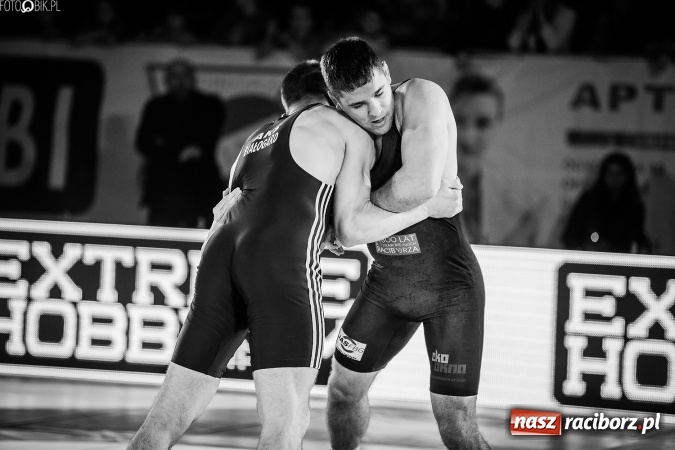 Zdjęcie w galerii na portalu naszraciborz.pl: Krajowa Liga Zapaśnicza: Trzecia wygrana MKZ Unii Racibórz wiadomości z regionu