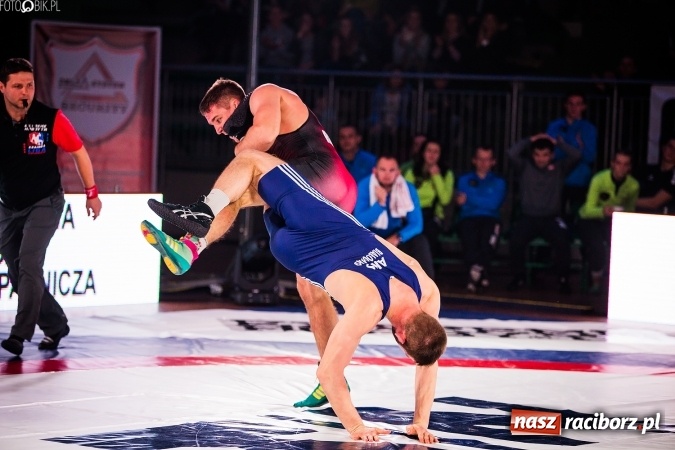 Zdjęcie w galerii na portalu naszraciborz.pl: Krajowa Liga Zapaśnicza: Trzecia wygrana MKZ Unii Racibórz wiadomości z regionu