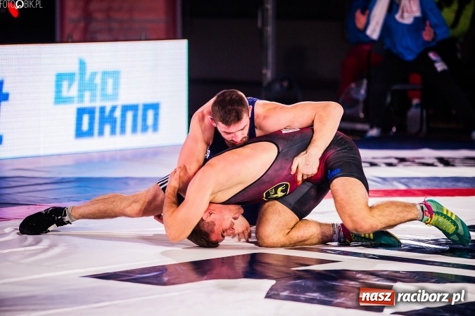 Zdjęcie w galerii na portalu naszraciborz.pl: Krajowa Liga Zapaśnicza: Trzecia wygrana MKZ Unii Racibórz wiadomości z regionu