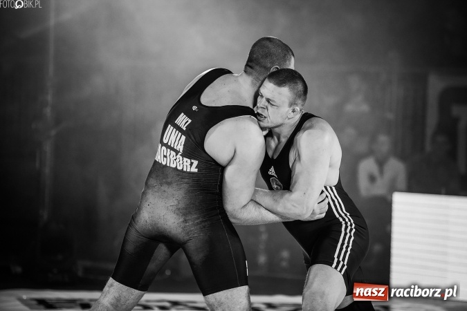 Zdjęcie w galerii na portalu naszraciborz.pl: Krajowa Liga Zapaśnicza: Trzecia wygrana MKZ Unii Racibórz wiadomości z regionu
