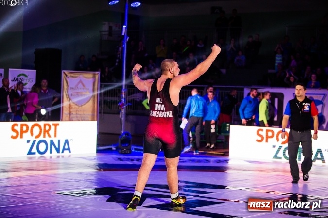 Zdjęcie w galerii na portalu naszraciborz.pl: Krajowa Liga Zapaśnicza: Trzecia wygrana MKZ Unii Racibórz wiadomości z regionu