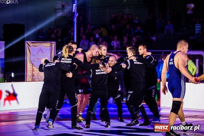 Zdjęcie w galerii na portalu naszraciborz.pl: Krajowa Liga Zapaśnicza: Trzecia wygrana MKZ Unii Racibórz wiadomości z regionu