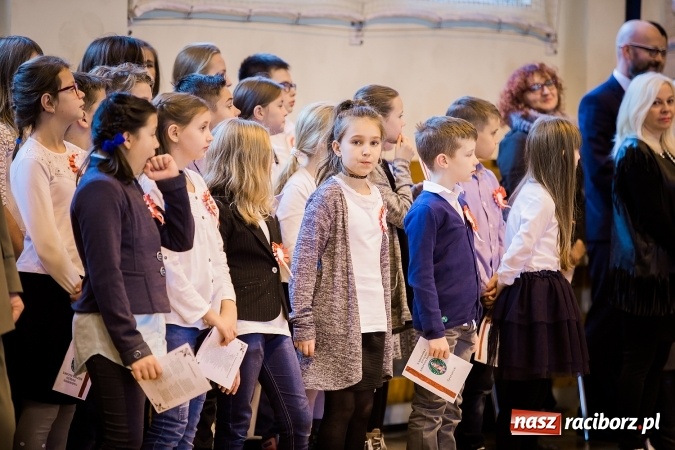 Zdjęcie w galerii na portalu naszraciborz.pl: Awanse, odznaczenia i medale, czyli Święto Niepodległości w Śląskim Oddziale Straży Granicznej  wiadomości z regionu