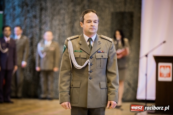 Zdjęcie w galerii na portalu naszraciborz.pl: Awanse, odznaczenia i medale, czyli Święto Niepodległości w Śląskim Oddziale Straży Granicznej  wiadomości z regionu