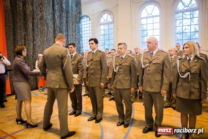 Zdjęcie w galerii na portalu naszraciborz.pl: Awanse, odznaczenia i medale, czyli Święto Niepodległości w Śląskim Oddziale Straży Granicznej  wiadomości z regionu