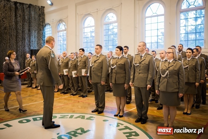 Zdjęcie w galerii na portalu naszraciborz.pl: Awanse, odznaczenia i medale, czyli Święto Niepodległości w Śląskim Oddziale Straży Granicznej  wiadomości z regionu