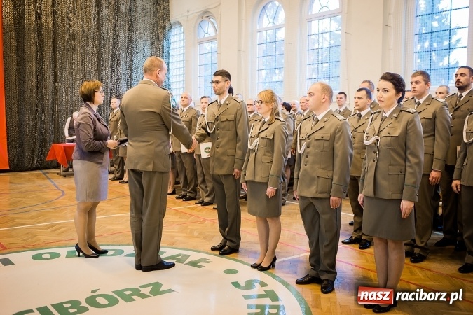 Zdjęcie w galerii na portalu naszraciborz.pl: Awanse, odznaczenia i medale, czyli Święto Niepodległości w Śląskim Oddziale Straży Granicznej  wiadomości z regionu