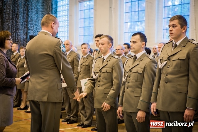 Zdjęcie w galerii na portalu naszraciborz.pl: Awanse, odznaczenia i medale, czyli Święto Niepodległości w Śląskim Oddziale Straży Granicznej  wiadomości z regionu