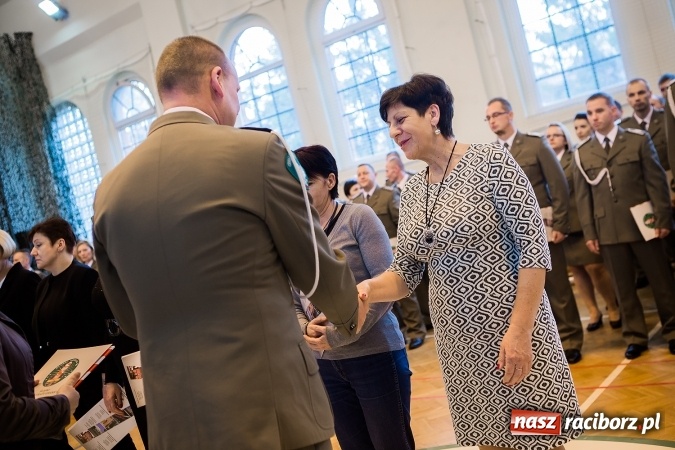 Zdjęcie w galerii na portalu naszraciborz.pl: Awanse, odznaczenia i medale, czyli Święto Niepodległości w Śląskim Oddziale Straży Granicznej  wiadomości z regionu