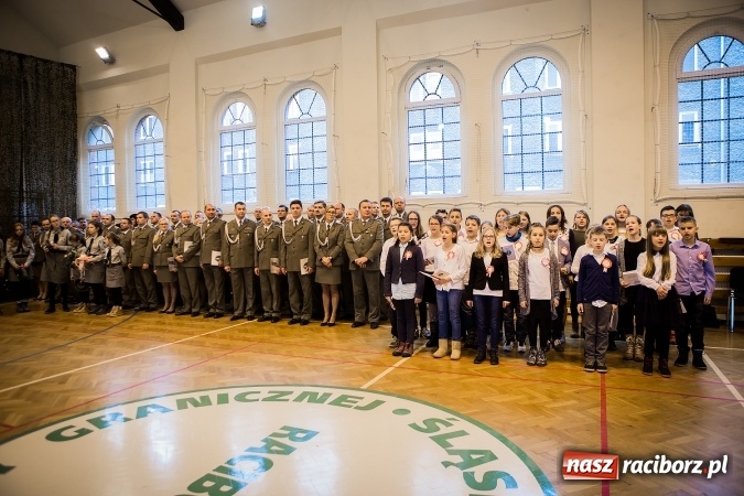 Zdjęcie w galerii na portalu naszraciborz.pl: Awanse, odznaczenia i medale, czyli Święto Niepodległości w Śląskim Oddziale Straży Granicznej  wiadomości z regionu