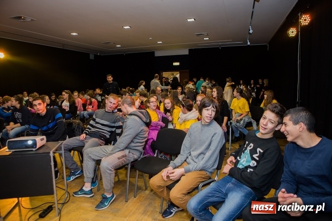 Zdjęcie w galerii na portalu naszraciborz.pl: W Raciborskim Centrum Kultury podsumowano akcję STOP przemocy i dopalaczom wiadomości z regionu