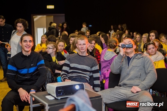 Zdjęcie w galerii na portalu naszraciborz.pl: W Raciborskim Centrum Kultury podsumowano akcję STOP przemocy i dopalaczom wiadomości z regionu
