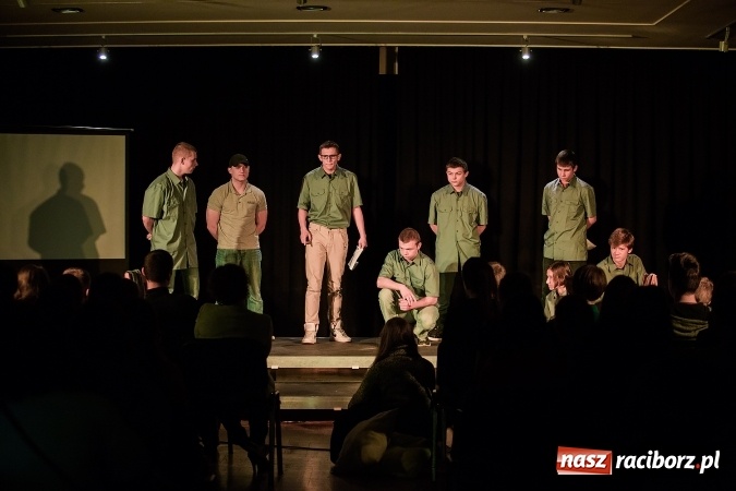 Zdjęcie w galerii na portalu naszraciborz.pl: W Raciborskim Centrum Kultury podsumowano akcję STOP przemocy i dopalaczom wiadomości z regionu