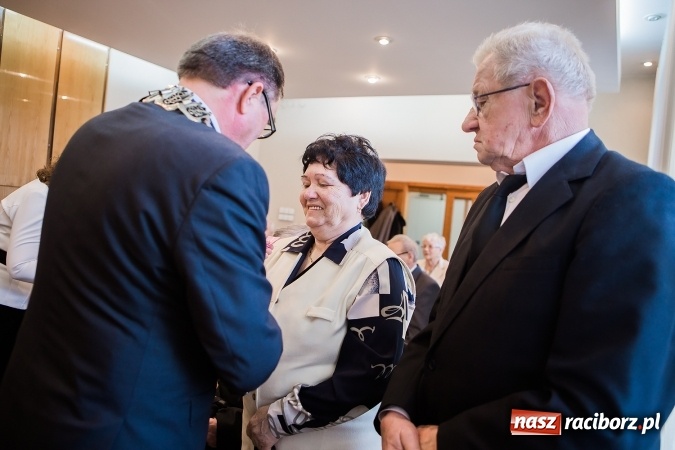 Zdjęcie w galerii na portalu naszraciborz.pl: Złote gody w Pietrowicach Wielkich - dziewięć par świętowało jubileusz 50-lecia pożycia małżeńskiego wiadomości z regionu