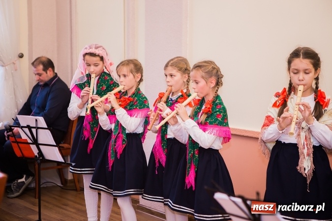 Zdjęcie w galerii na portalu naszraciborz.pl: Złote gody w Pietrowicach Wielkich - dziewięć par świętowało jubileusz 50-lecia pożycia małżeńskiego wiadomości z regionu
