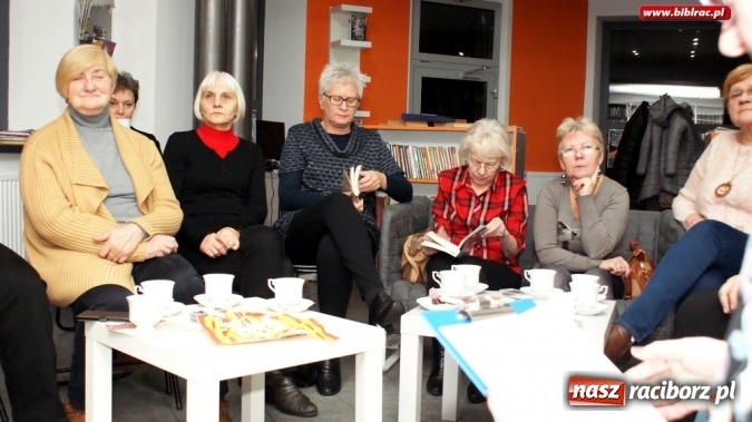 Zdjęcie w galerii na portalu naszraciborz.pl: Słynni pisarze we wspomnieniach Klubu Przyjaciół Biblioteki na Ostrogu  wiadomości z regionu